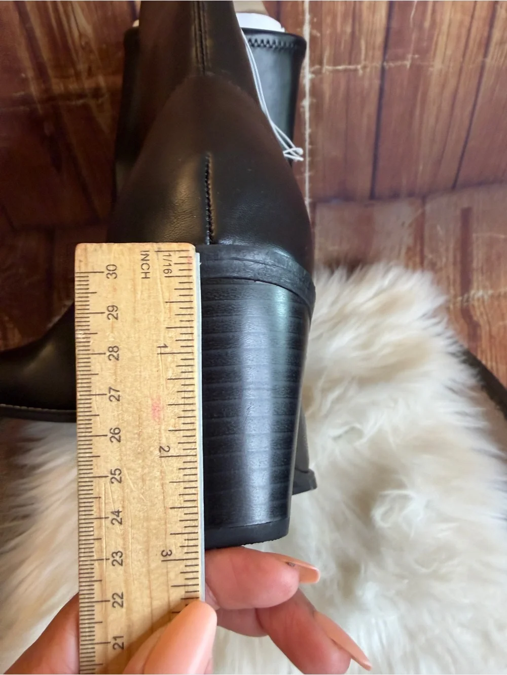 Universal Thread Women’s Black Western Ankle Boots Faux Leather Size 9.5